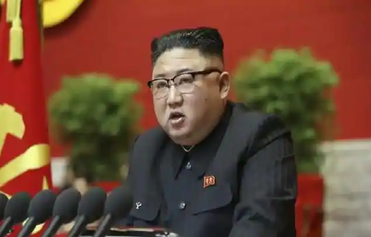 जापान के इकॉनमिक जोन के बाहर उत्तर कोरिया ने लॉन्च कीं दो बलिस्टिक मिसाइलें, बढ़ सकता है तनाव