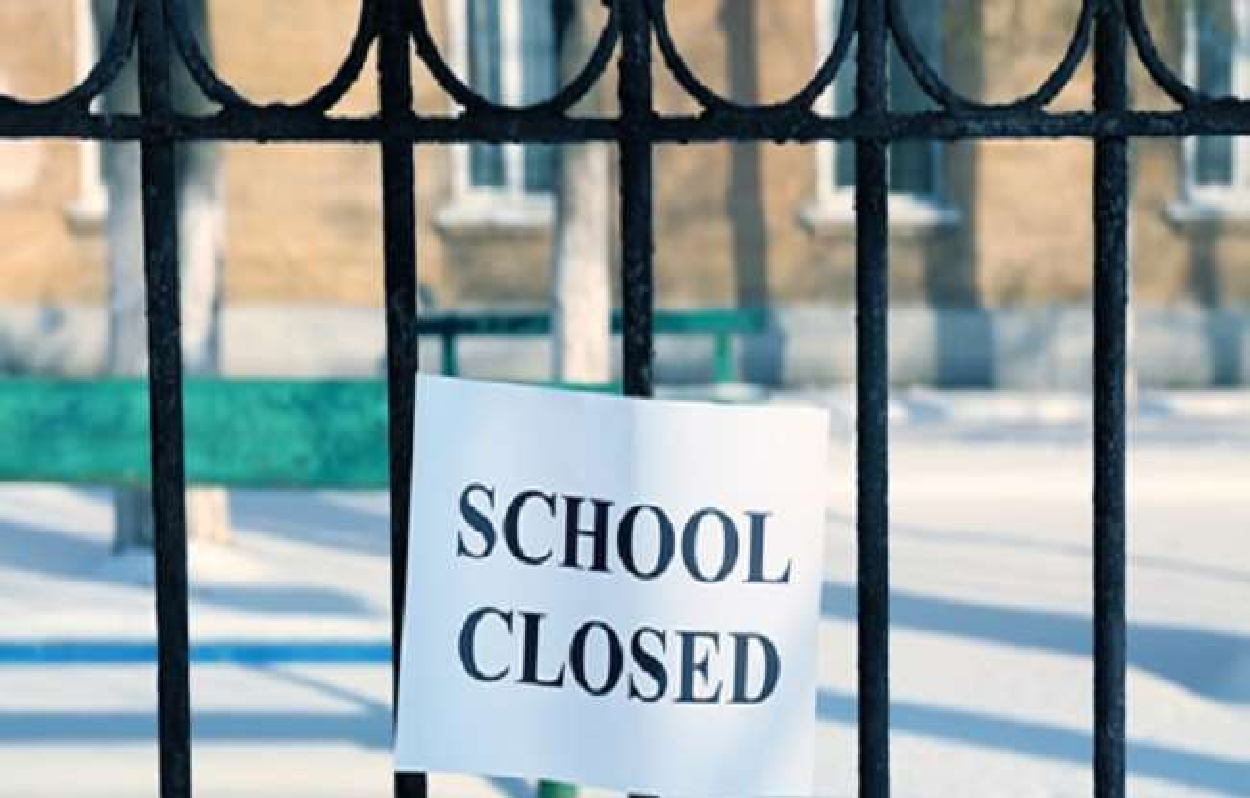 स्कूल बंद: दिल्ली, यूपी, बिहार समेत इन राज्यों में स्कूल-कॉलेज बंद, जानें कहां-कहां टली बोर्ड परीक्षाएं