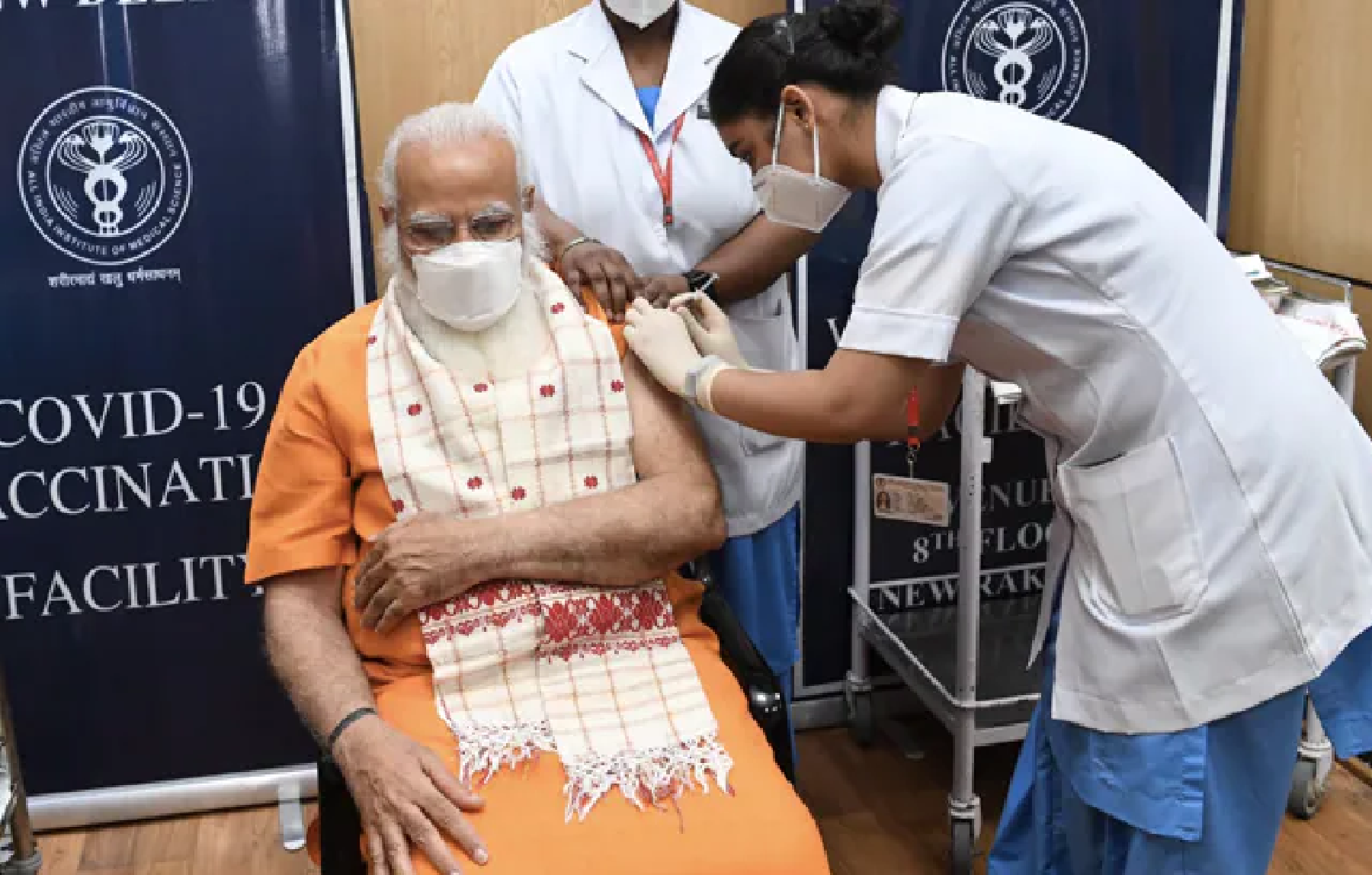 PM मोदी ने ‘टीका उत्सव’ की शुरुआत की, जनता से दूसरों की मदद की अपील की
