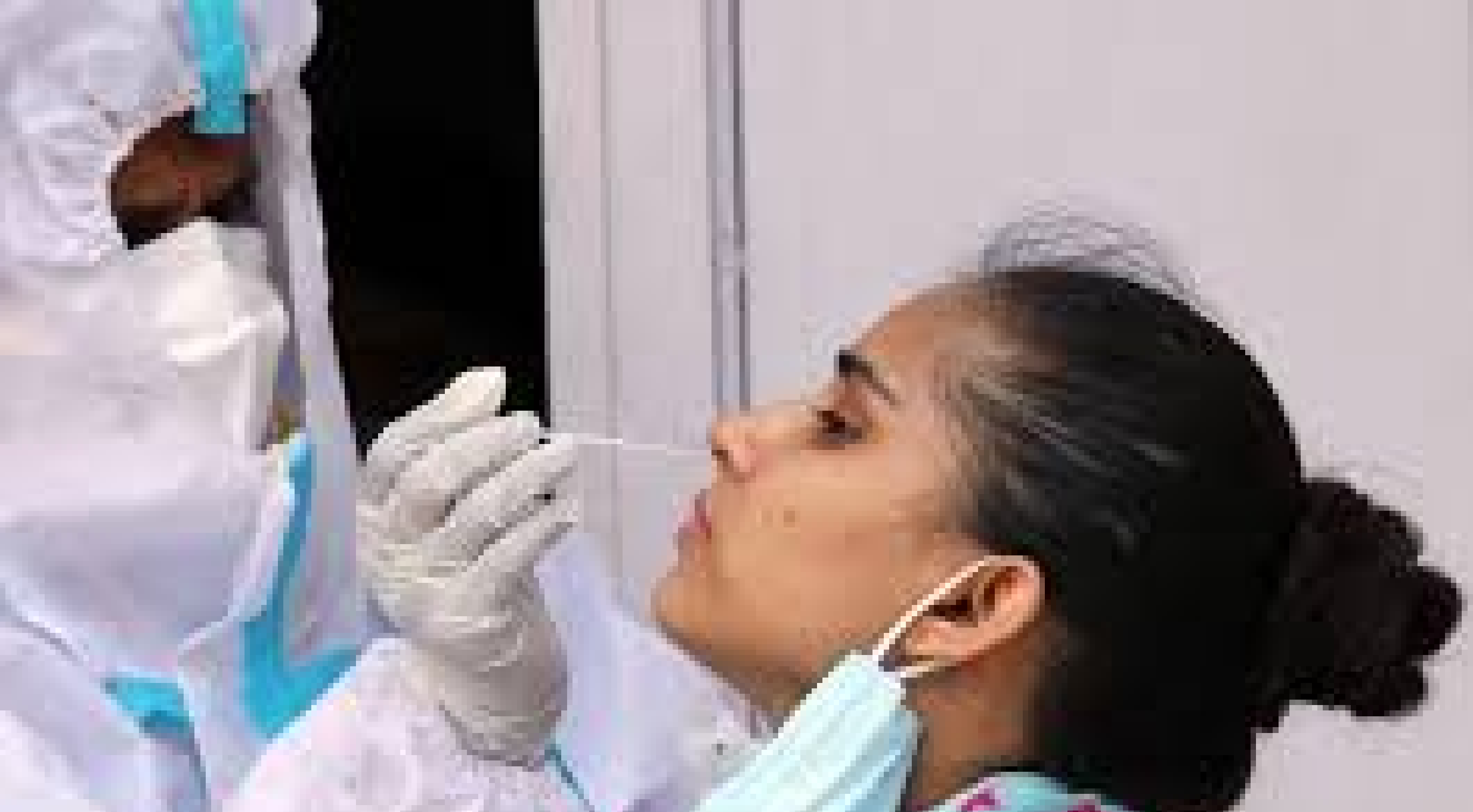 देश में संक्रमण के 2,22,315 नए मामले, मृतक संख्या बढ़कर तीन लाख के पार