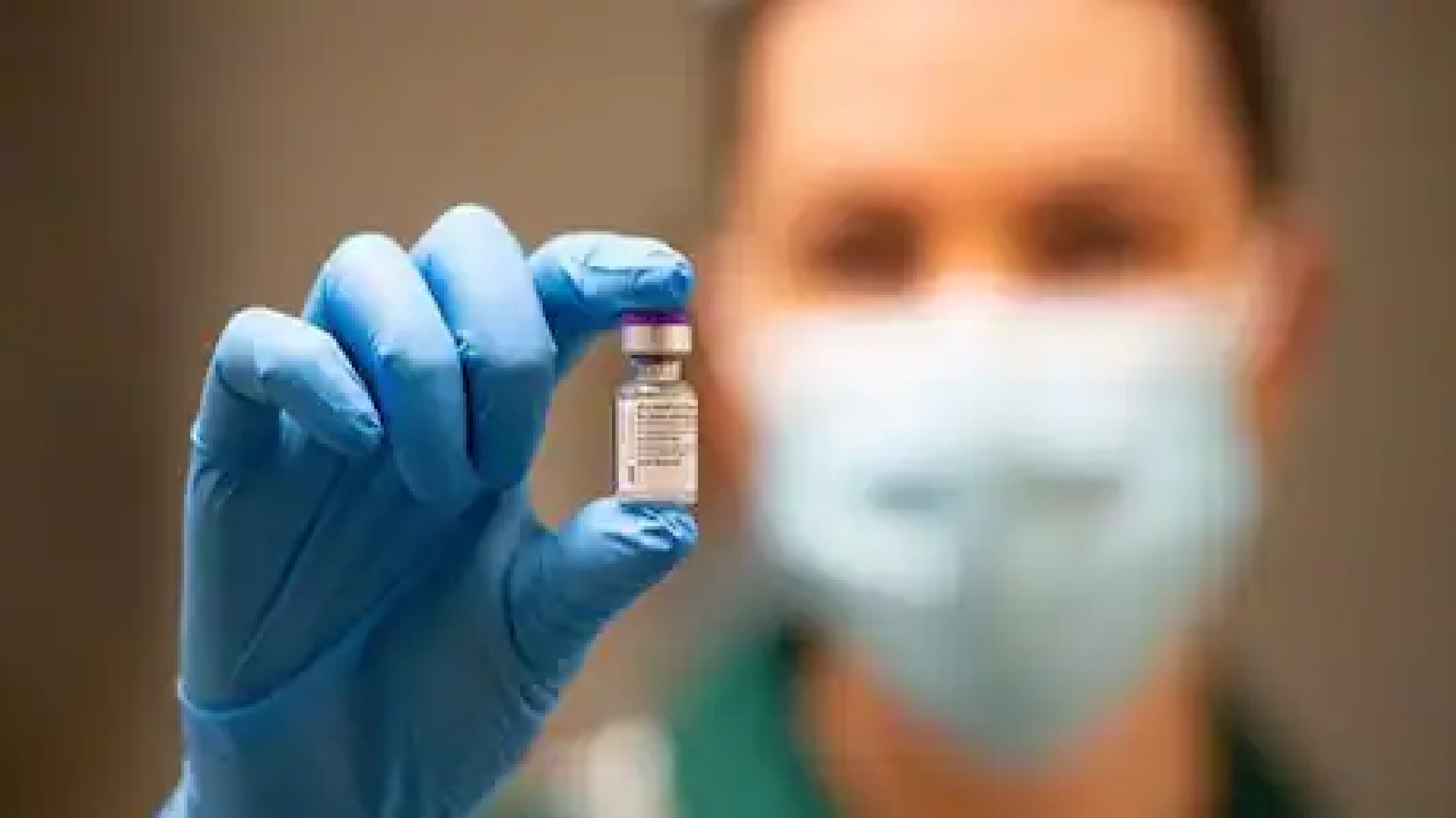 UP में आज से वैक्सीन अभियान, 30 दिन में 1 करोड़ लोगों को कोरोना टीका लगाने का लक्ष्य