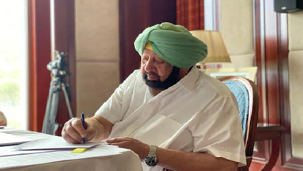 नवजोत सिंह सिद्धू पर कैप्टन अमरिंदर के तेवर सख्त, सोनिया को चिट्ठी- पार्टी को होगा नुकसान